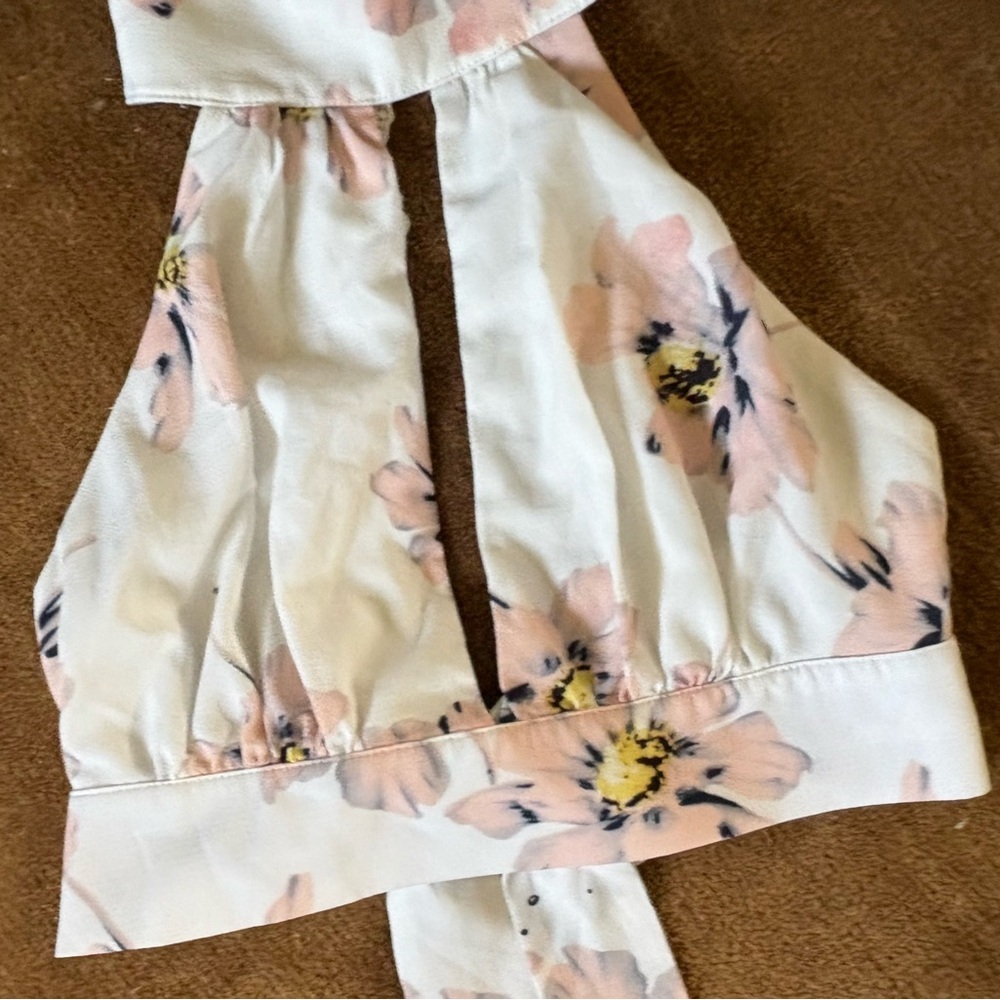 Pink and Black Sleeveless Cut Out Crop Top​